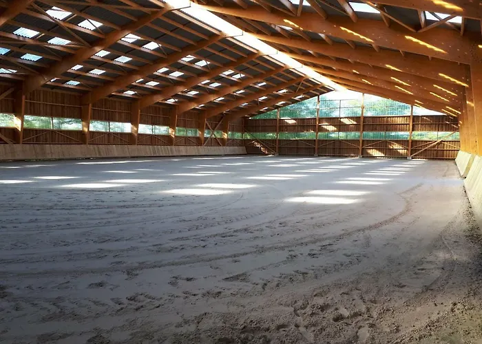 Du Haras De Vales بيت للعطل *